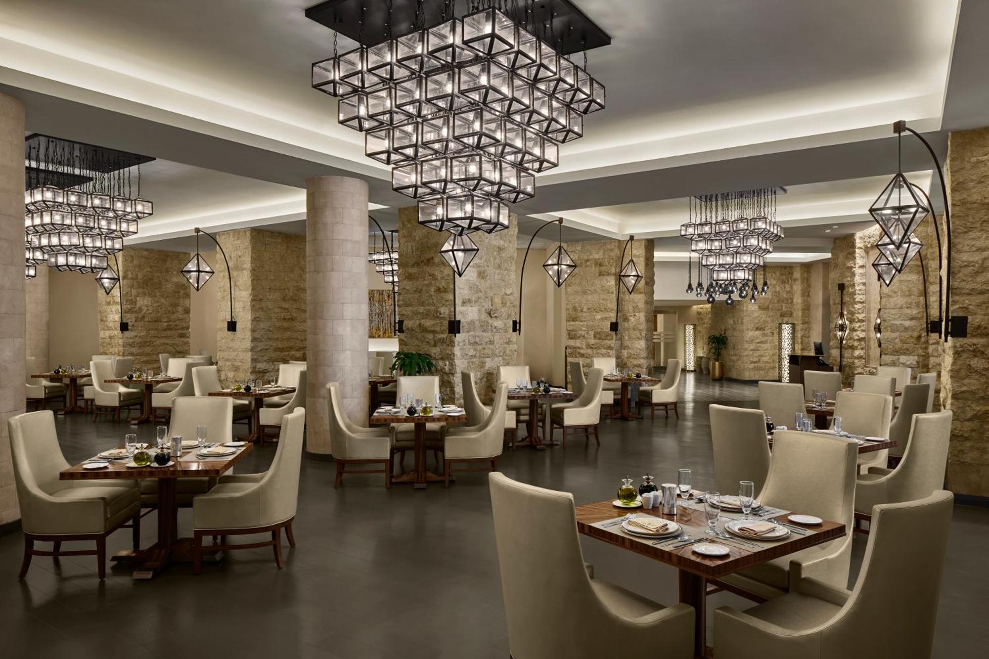 Hilton Hotel & Convention Jabal Omar Makkah Mekka Kültér fotó The restaurant's interior