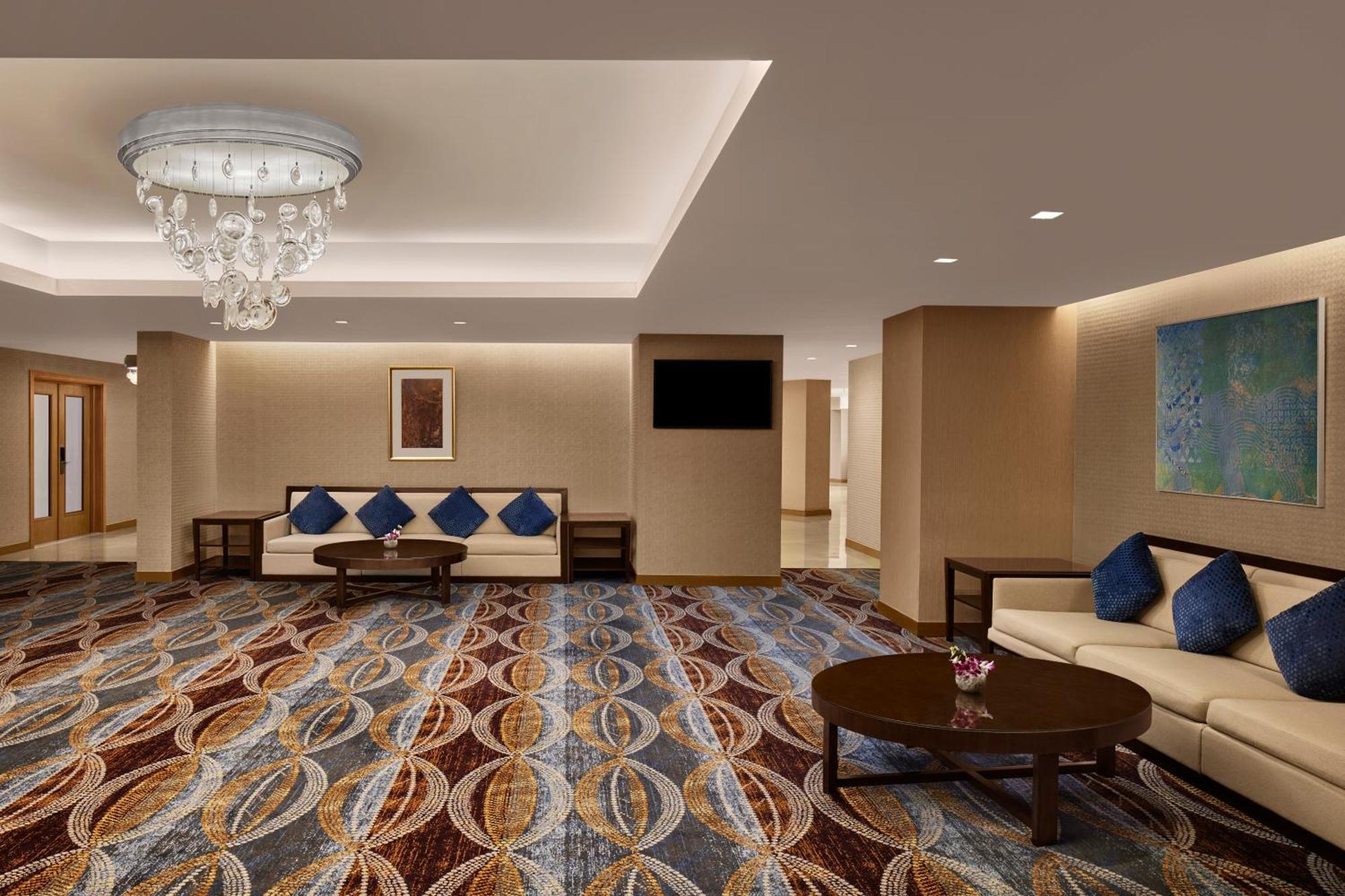 Hilton Hotel & Convention Jabal Omar Makkah Mekka Kültér fotó A meeting room at the hotel